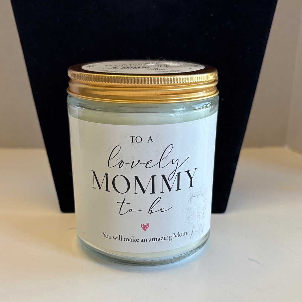 💚3/30💚Lovely Mommy To Be Candle Lavender & Eucalyptus Soy Wax